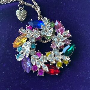 New Betsey Johnson Multicolor Crystal‎ Christmas Wreath necklace